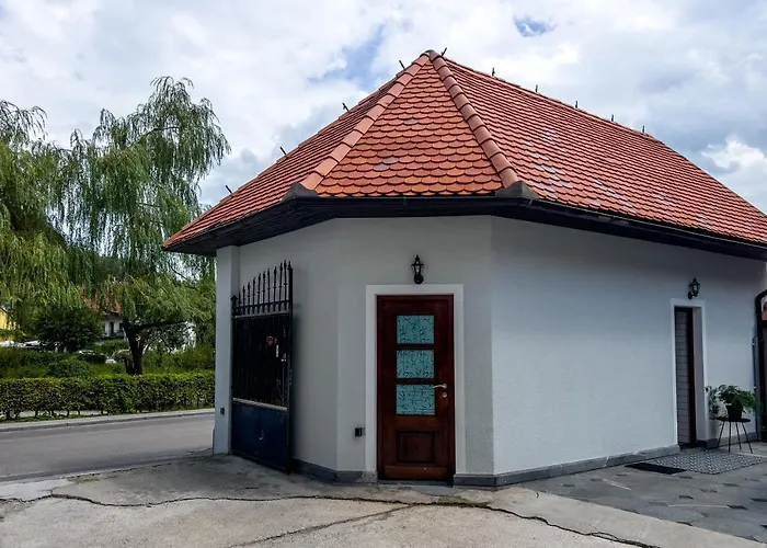 Riverside Studio 1