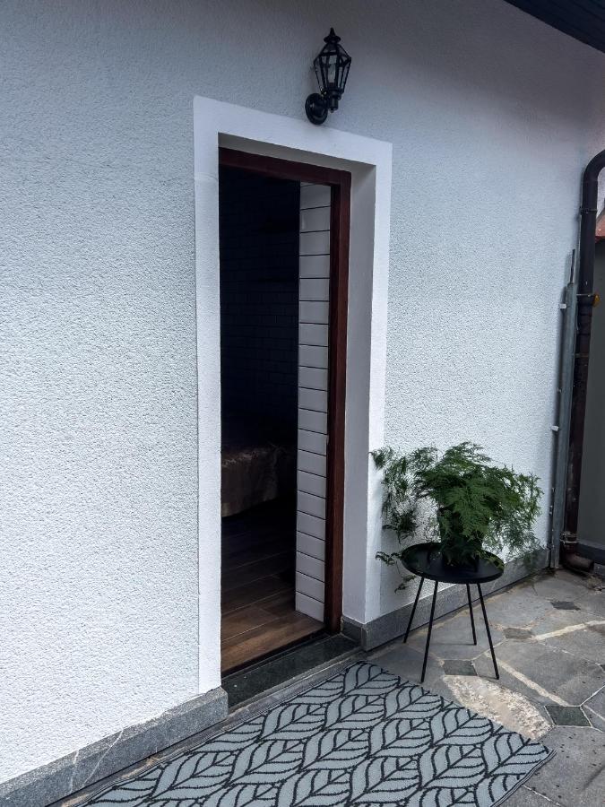 Apartman Riverside 1 *